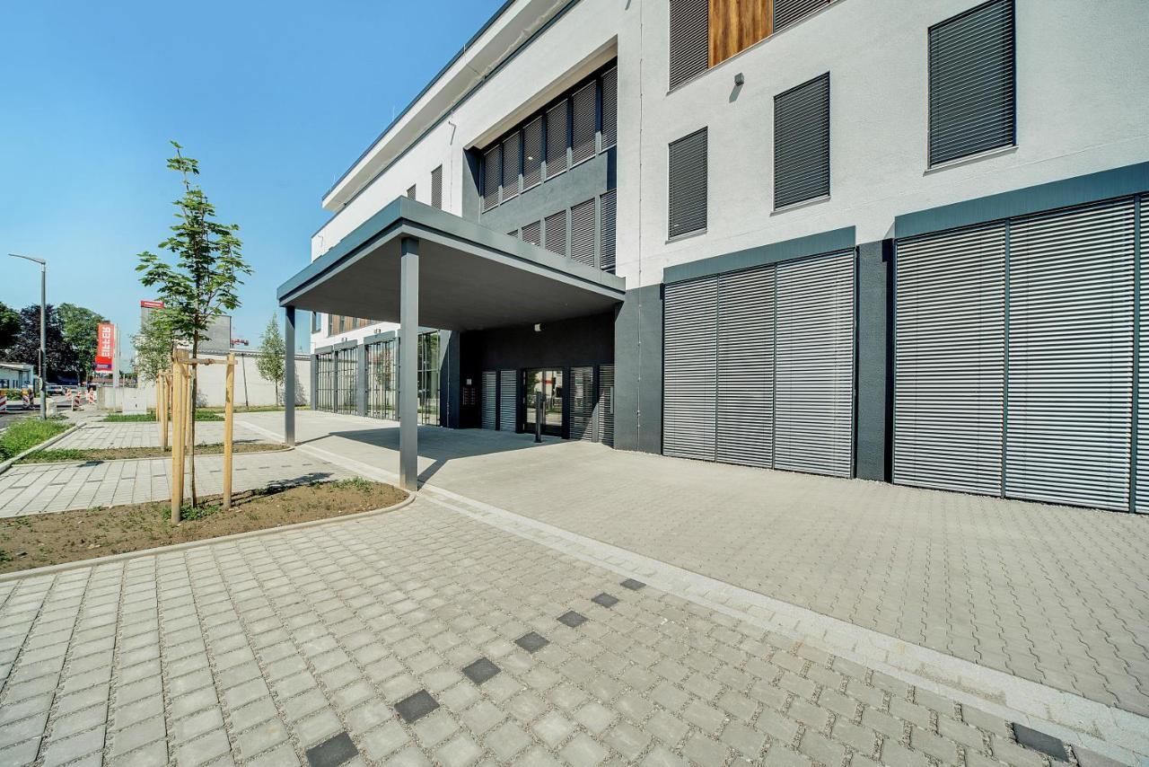Bright: Rosenheim Aicherpark 外观 照片